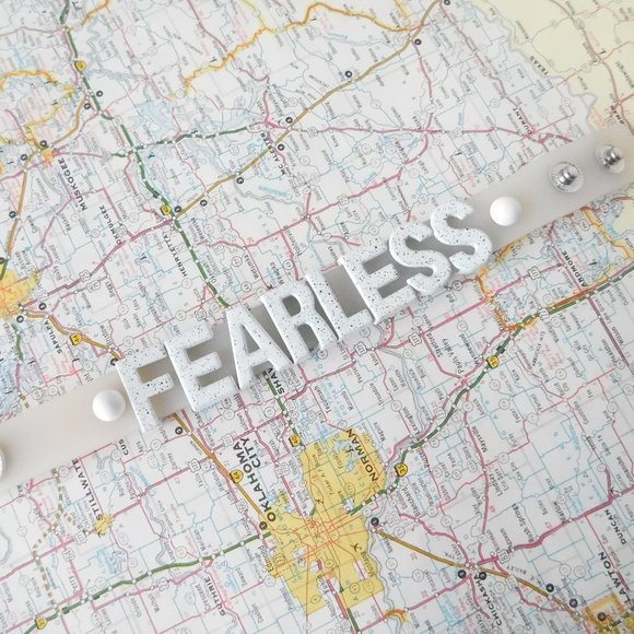 BCBGeneration affirmation rubber bracelet - Picture 1 of 6